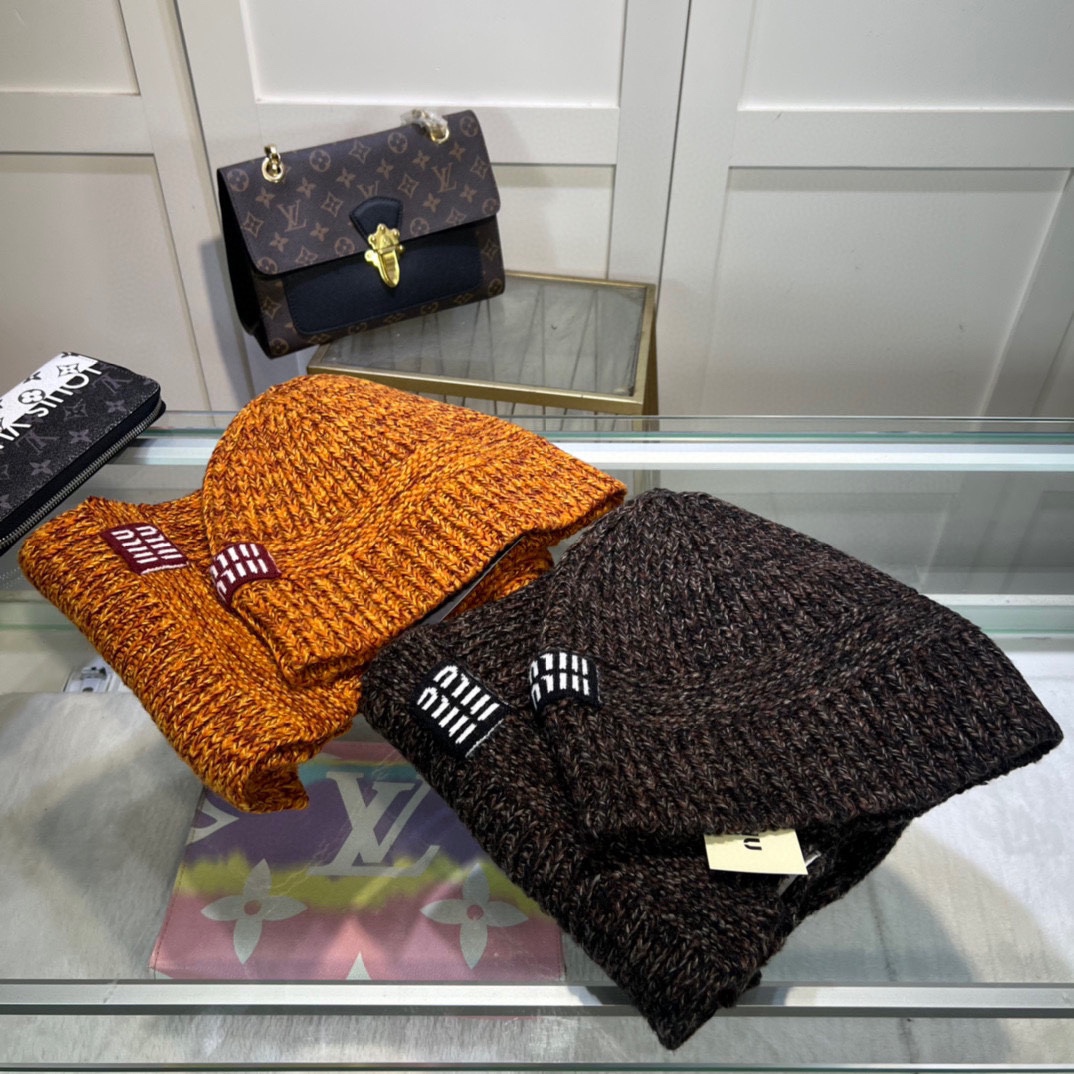 MiuMiu scarf hat Gloves 2-3pcs 0107